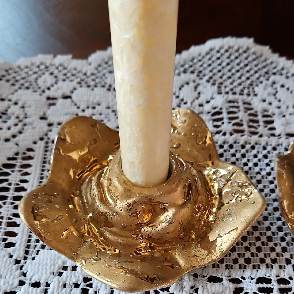 Gorgeous 1940s 22K Gold Rose Shaped 